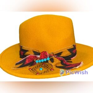 Universal Threads wool hat with hand burned design